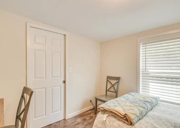 Mississippi River Retreat W/ Views: Walk To Water Port Byron